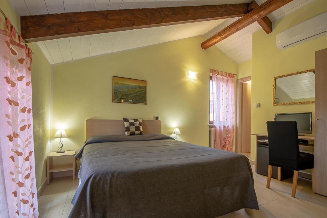 La Valle B&B Asti Exteriör bild